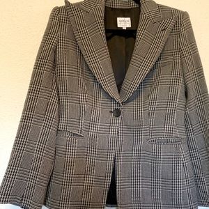 Armani Collezioni Black and White Blazer Size 6.